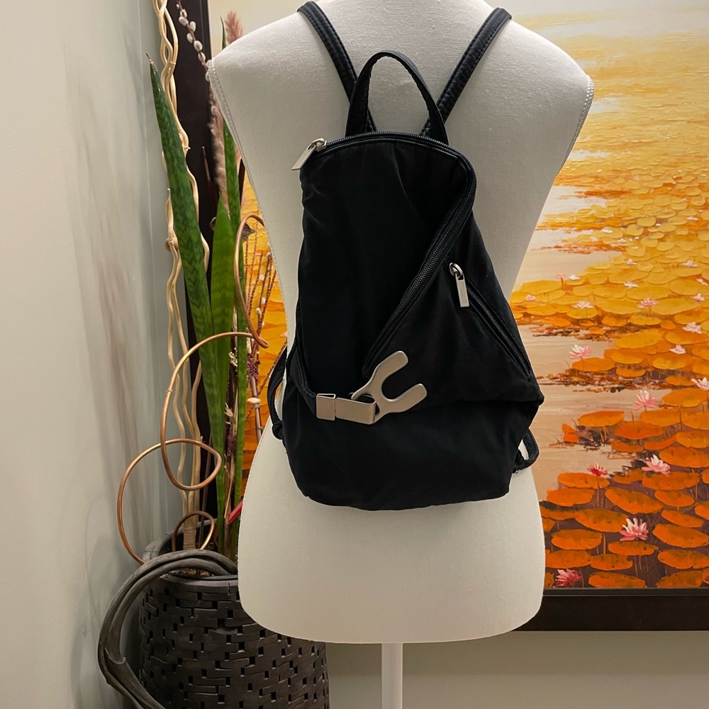 Vintage Renato Angi Venezia back sack.